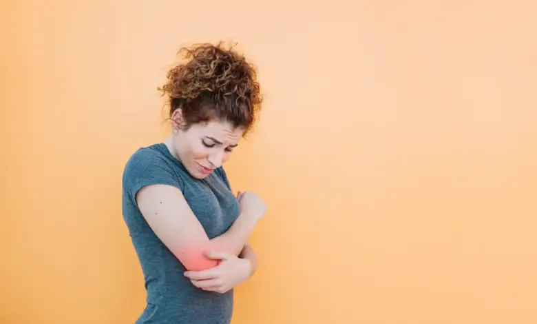 Como saber se meu cotovelo está inflamado