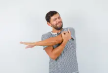 Não consigo esticar o cotovelo depois de uma queda